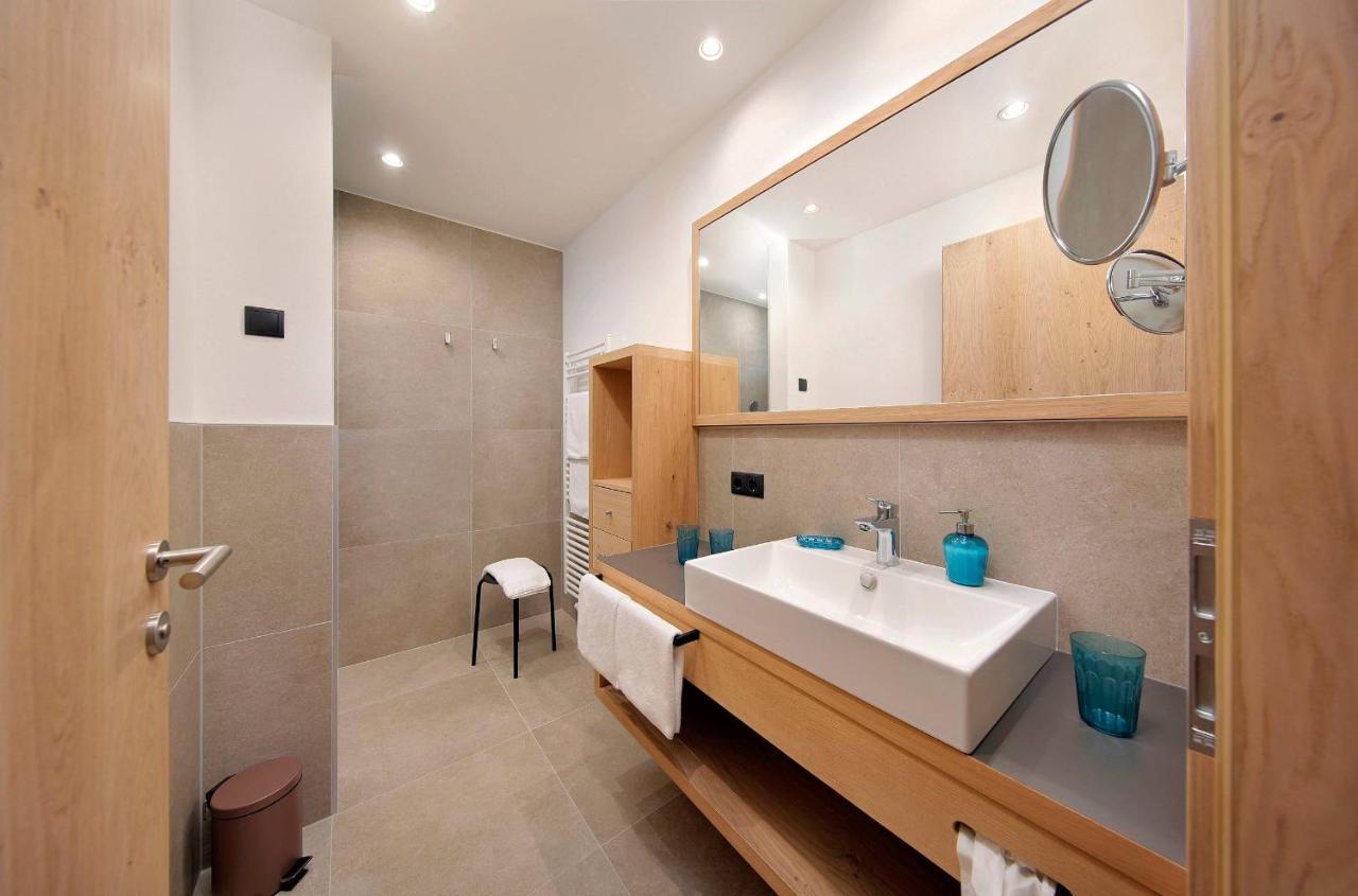 Appartement-Hotel Anthea Tirolo Exterior photo
